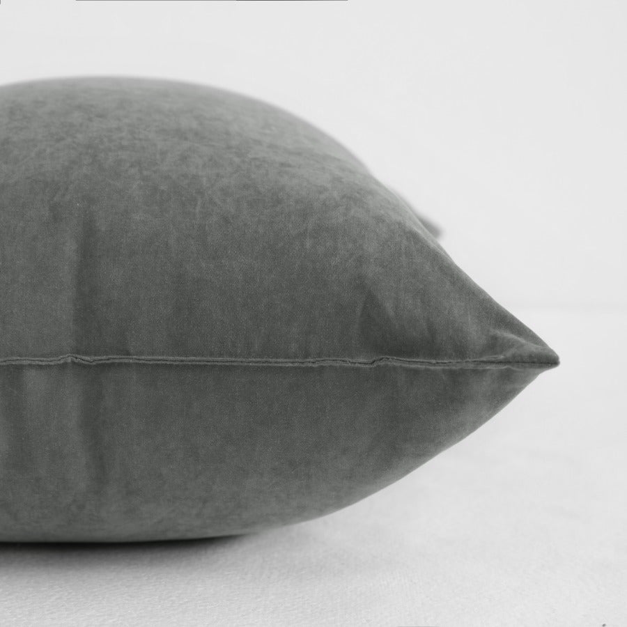 2 Pack Pillows, Down Alternative Microfiber Mini Pillows for Travel, Soft Machine Washable Small Pillows